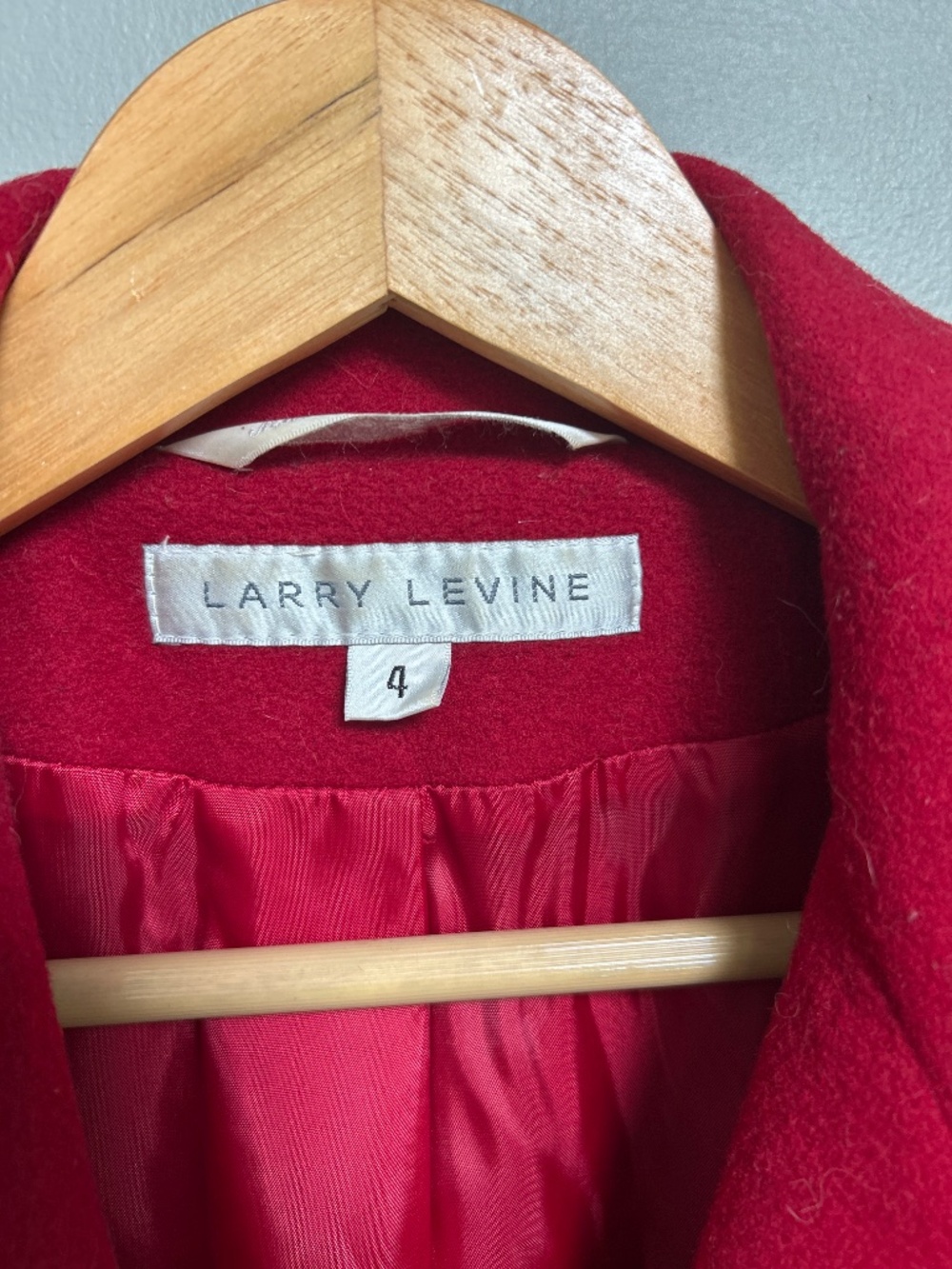 Red wool coat - Picture 2 of 5